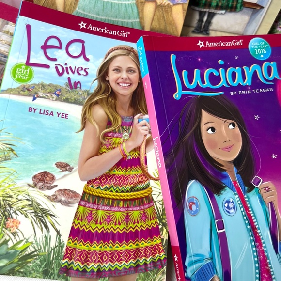 AMERICA GIRL COLLECTION #21 BOOKS - Picture 15 of 16